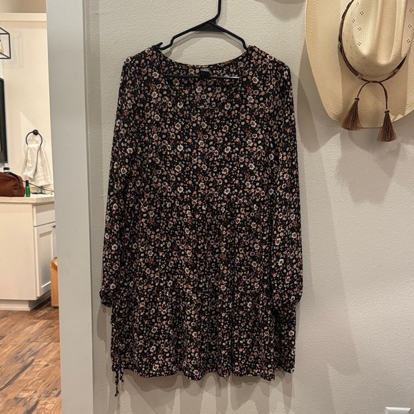 wild fable Dresses & Skirts - Wild Fable Black Floral Dress - Medium
